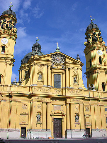 Theatinerkirche Fotos