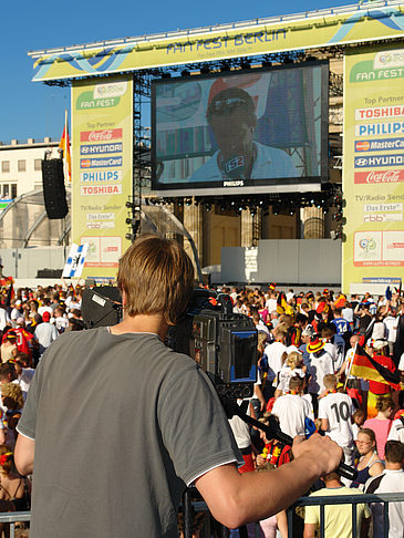 Foto Bühne auf dem Fanfest