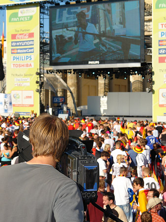 Fotos Bühne auf dem Fanfest