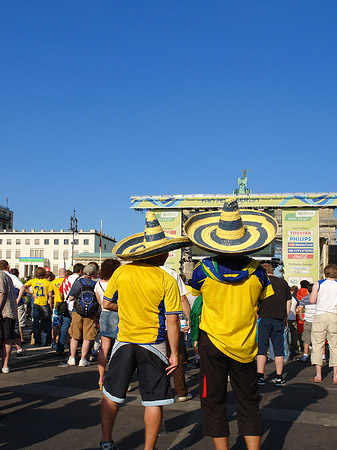 Fotos Fans am Brandenburger Tor | Berlin