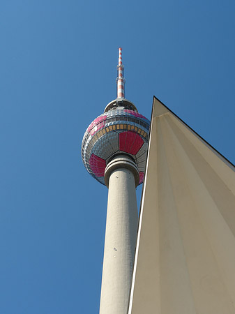 Fotos Fernsehturm mit Ecke