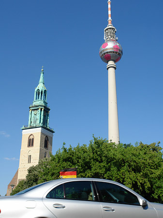 Fernsehturm und Marienkirche Foto 