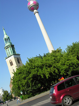 Foto Fernsehturm und Marienkirche