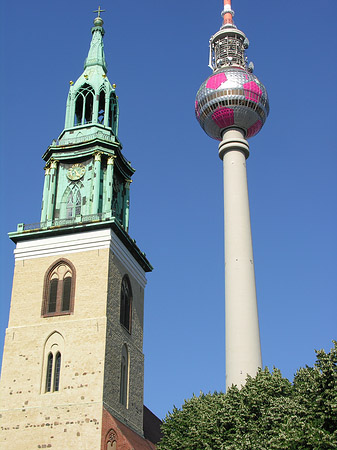 Fernsehturm und Marienkirche Foto 