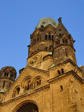 Turm aus der Vogelperspektive Foto 