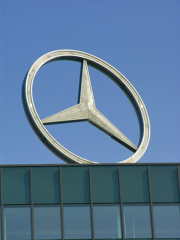 Mercedes-Stern Foto 