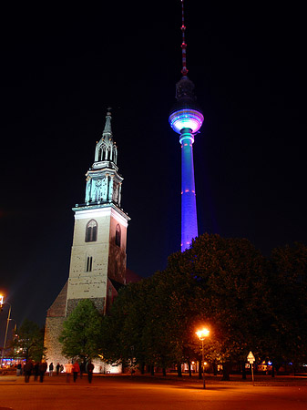 Marienkirche und Fernsehturm Foto 