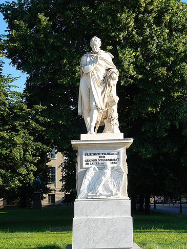 Foto Bebelplatz und Park - Berlin