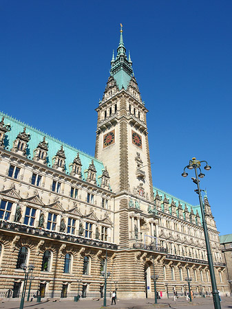 Fotos Rathaus von der Seite