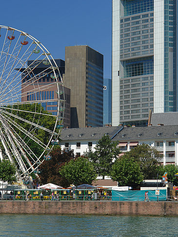 Fotos Commerzbank mit Riesenrad