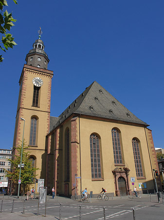 Fotos Katharinenkirche mit Straße