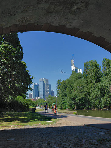 Fotos Blick auf Commerzbank | Frankfurt am Main