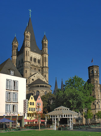 Foto Groß St Martin hinter Fischmarkt