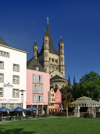 Foto Groß St Martin hinter Fischmarkt - Köln