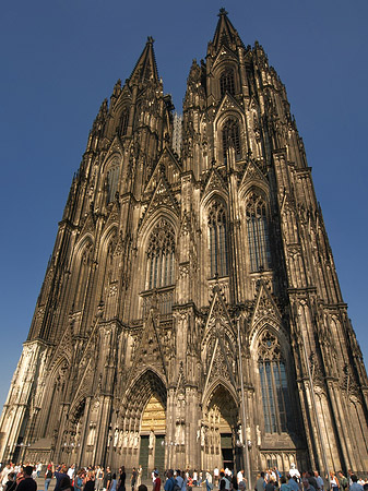 Westfassade des Kölner Doms Foto 