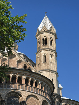 Foto Kirchturm der St Aposteln - Köln