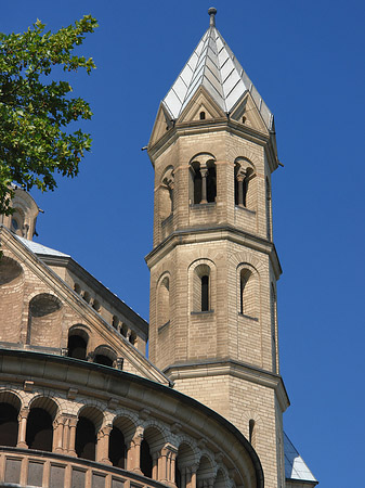 Foto Kirchturm der St Aposteln - Köln