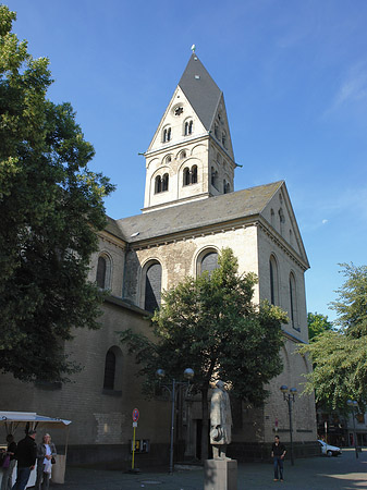 Westturm der St Aposteln Fotos