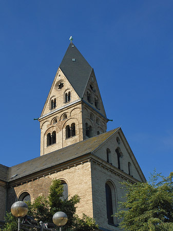 Westturm der St Aposteln Fotos