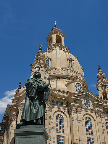 Frauenkirche und Lutherdenkmal Foto 