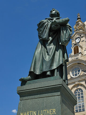 Frauenkirche und Lutherdenkmal Foto 