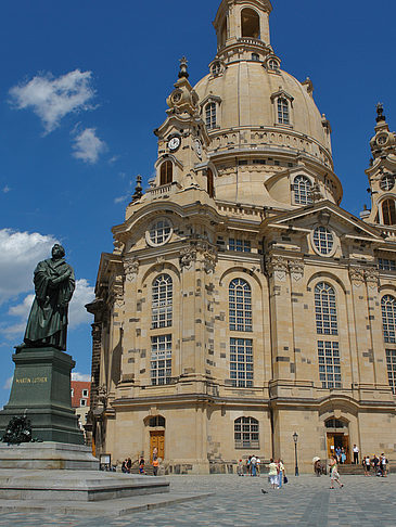 Frauenkirche und Lutherdenkmal