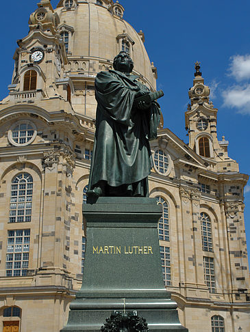 Frauenkirche und Lutherdenkmal Foto 