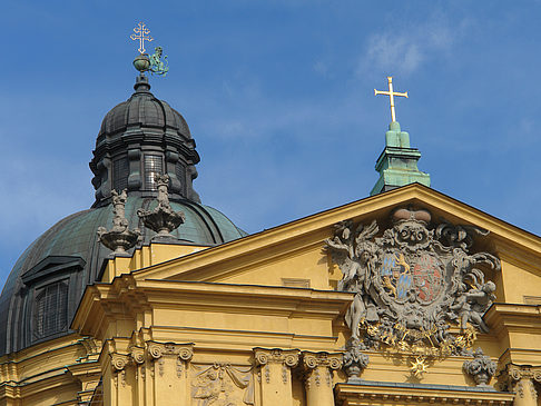 Fotos Theatinerkirche | München