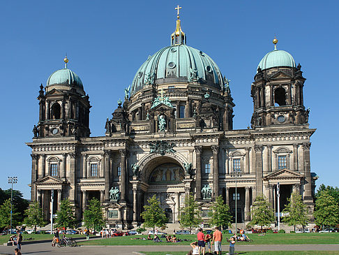 Foto Berliner Dom mit Lustgarten