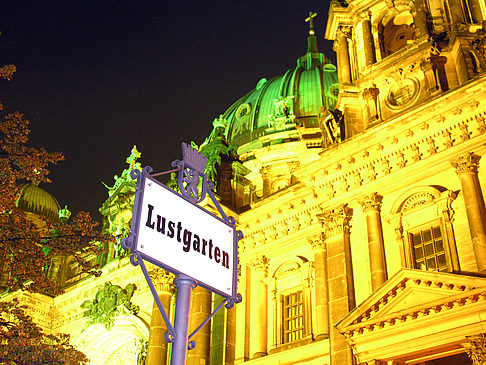 Foto Lustgarten bei Nacht