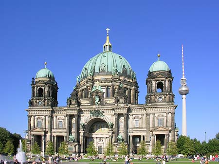 Lustgarten und Berliner Dom Fotos