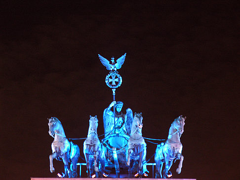 Quadriga bei Nacht