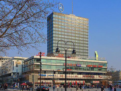 Breitscheidplatz am Abend Fotos