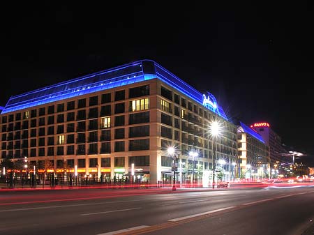 Fotos Radisson bei Nacht | Berlin