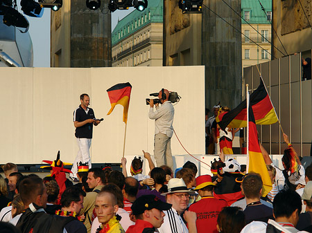 Bühne auf dem Fanfest Fotos