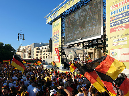 Fotos Bühne auf dem Fanfest | Berlin