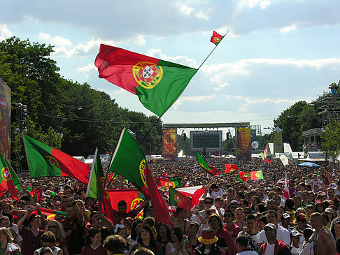 Fotos Blick Richtung Siegessäule - England Portugal | Berlin