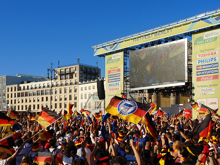 Foto Fahnenmeer - Berlin