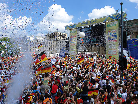 Fotos Konfetti Parade - Nationalmannschaft