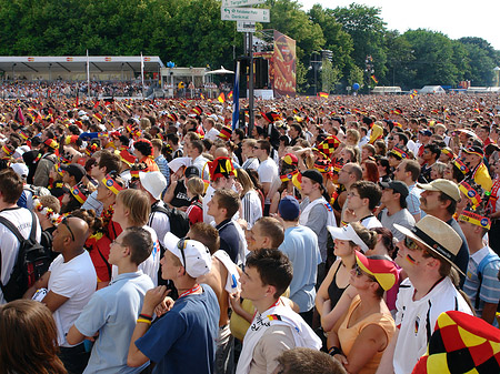 Foto Fanfest - Menchenmasse - Berlin