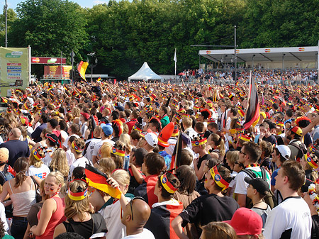 Foto Fanfest - Menchenmasse