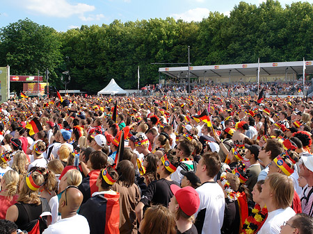 Fotos Fanfest - Menchenmasse