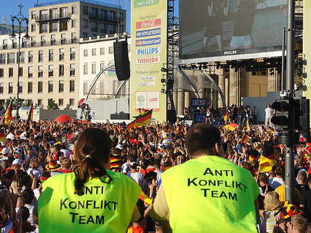 Anti Konflikt Team - Fanfest Foto 