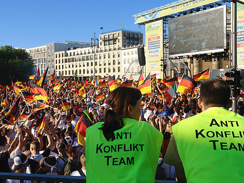 Foto Anti Konflikt Team - Fanfest