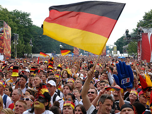 Blick Richtung Siegessäule - Deutschland Fotos