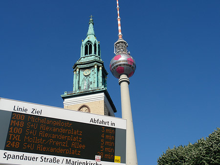 Fernsehturm und Marienkirche Foto 