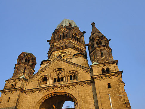 Hauptturm der Gedächtniskirche Foto 