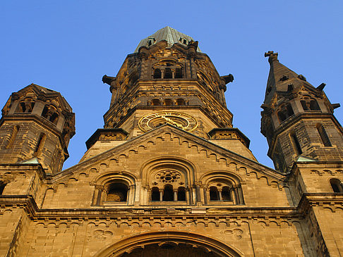 Foto Turm aus der Vogelperspektive - Berlin