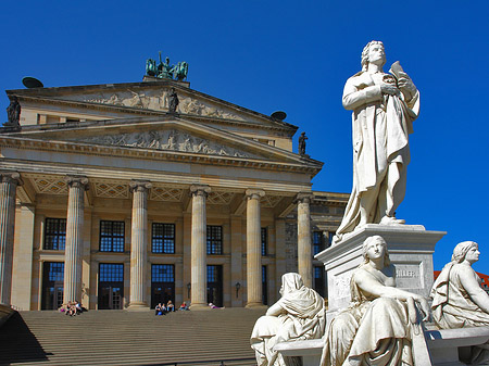 Fotos Schillerdenkmal mit Konzerthaus | Berlin