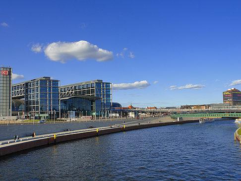 Foto Blick auf den Hauptbahnhof - Berlin